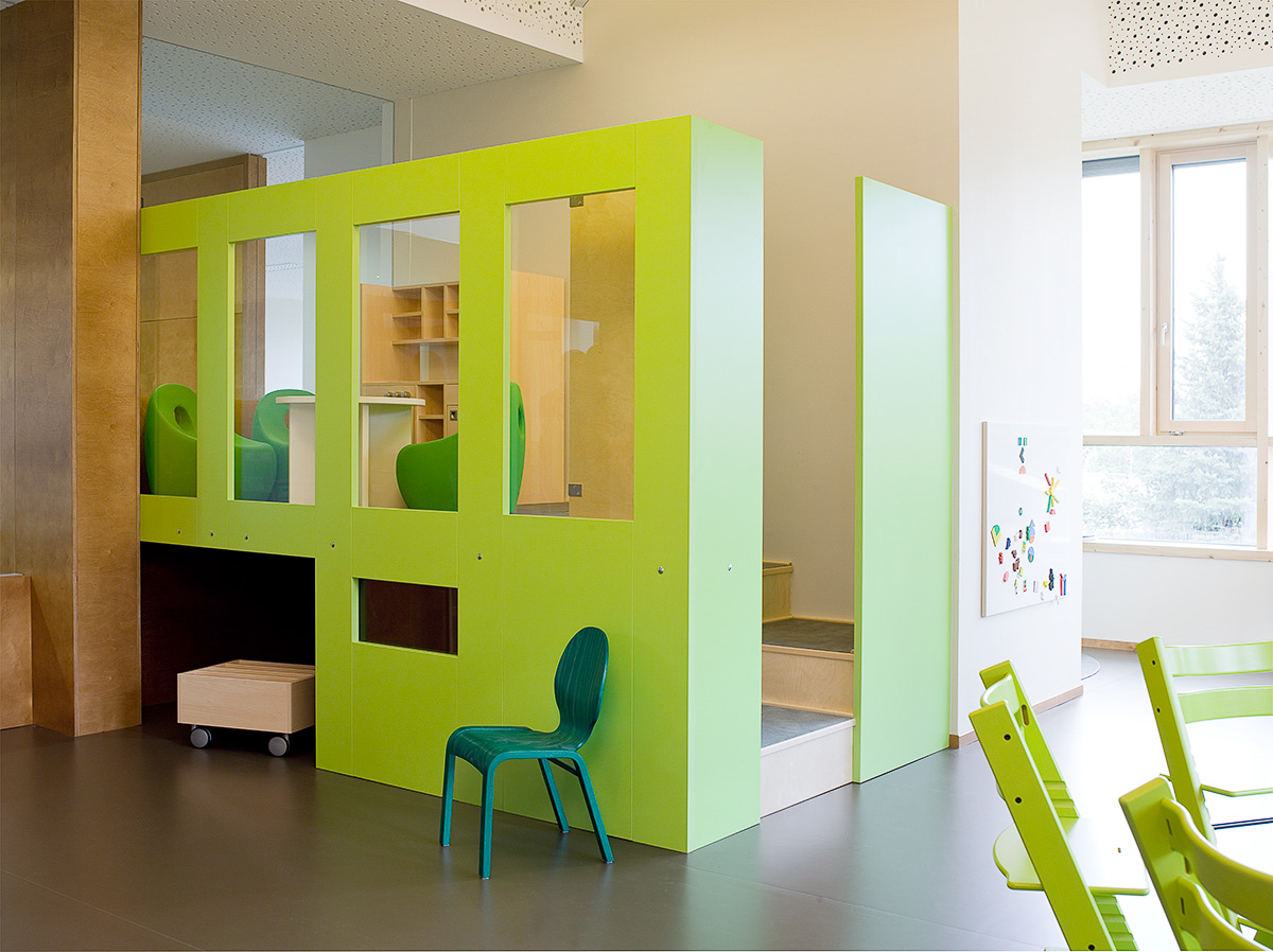 Kindergarten Hochebenden und Stufenpodeste